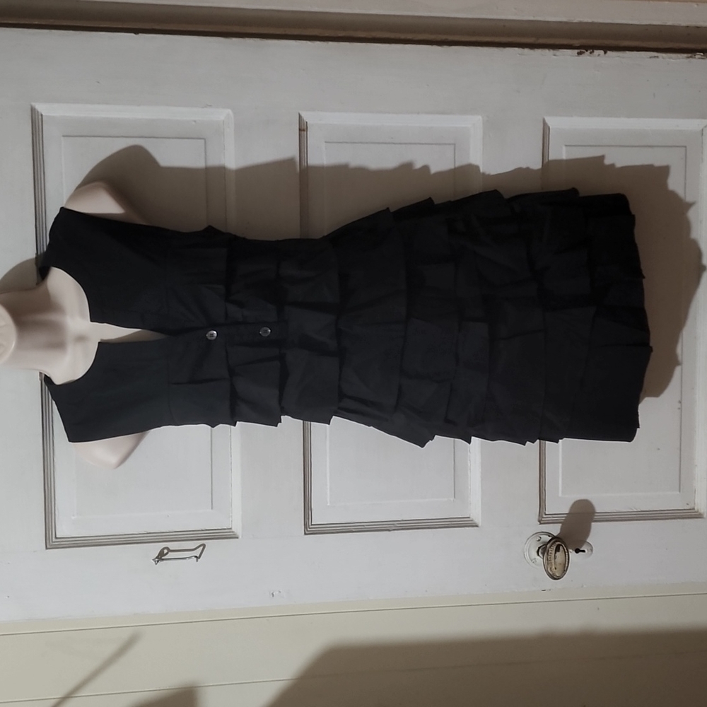 BCBGMaxAzria Sleeveless Black Tiered Dress XS